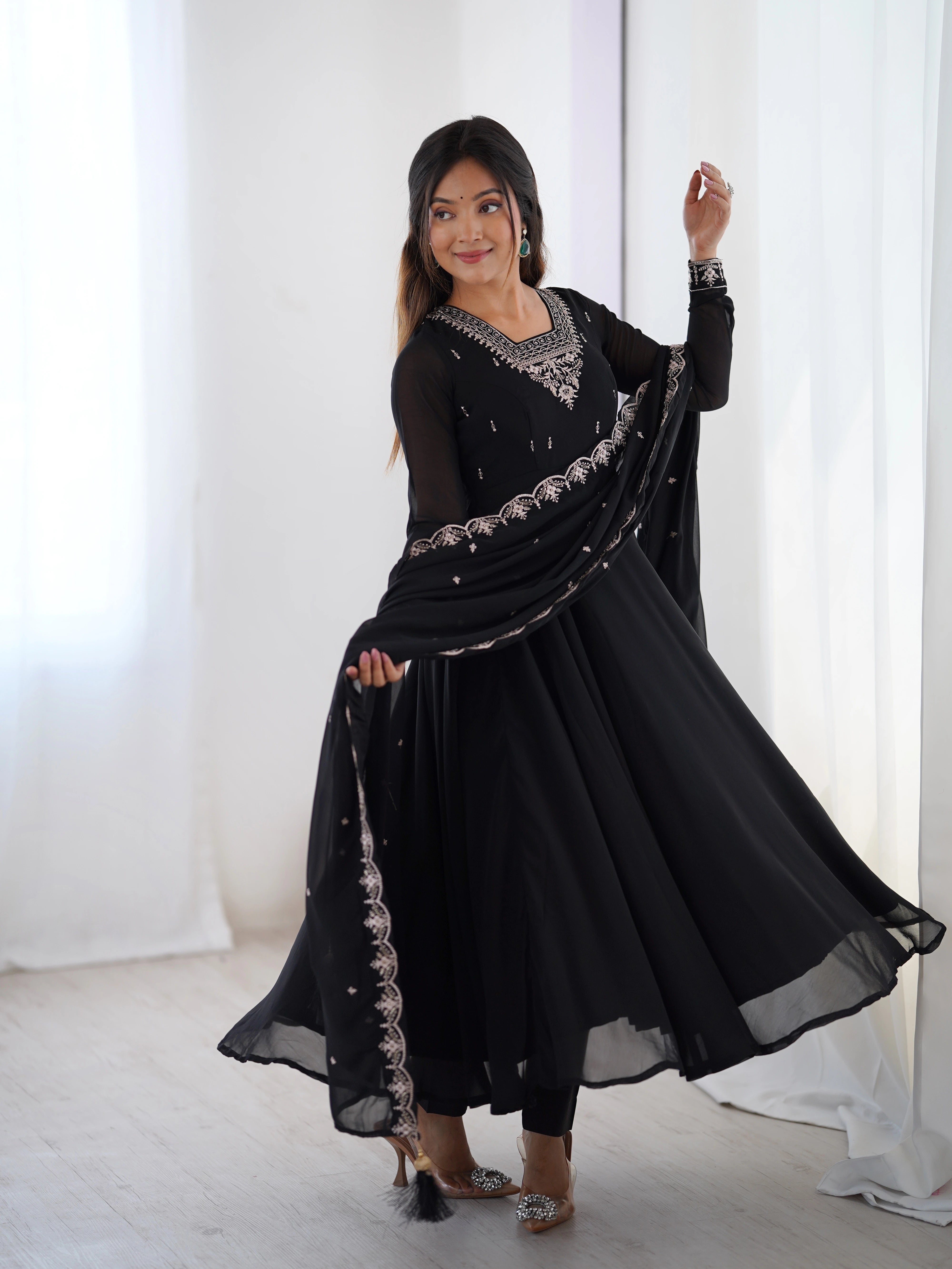 Black Zari Embroidery Fox Georgette Suit – Kalyanja